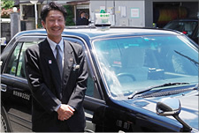 シニア歓迎の日興自動車株式会社タクシードライバー（定時制）